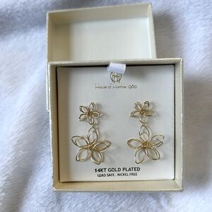 Flower earrings 14kt gold plated (Lead safe. Nickel free)